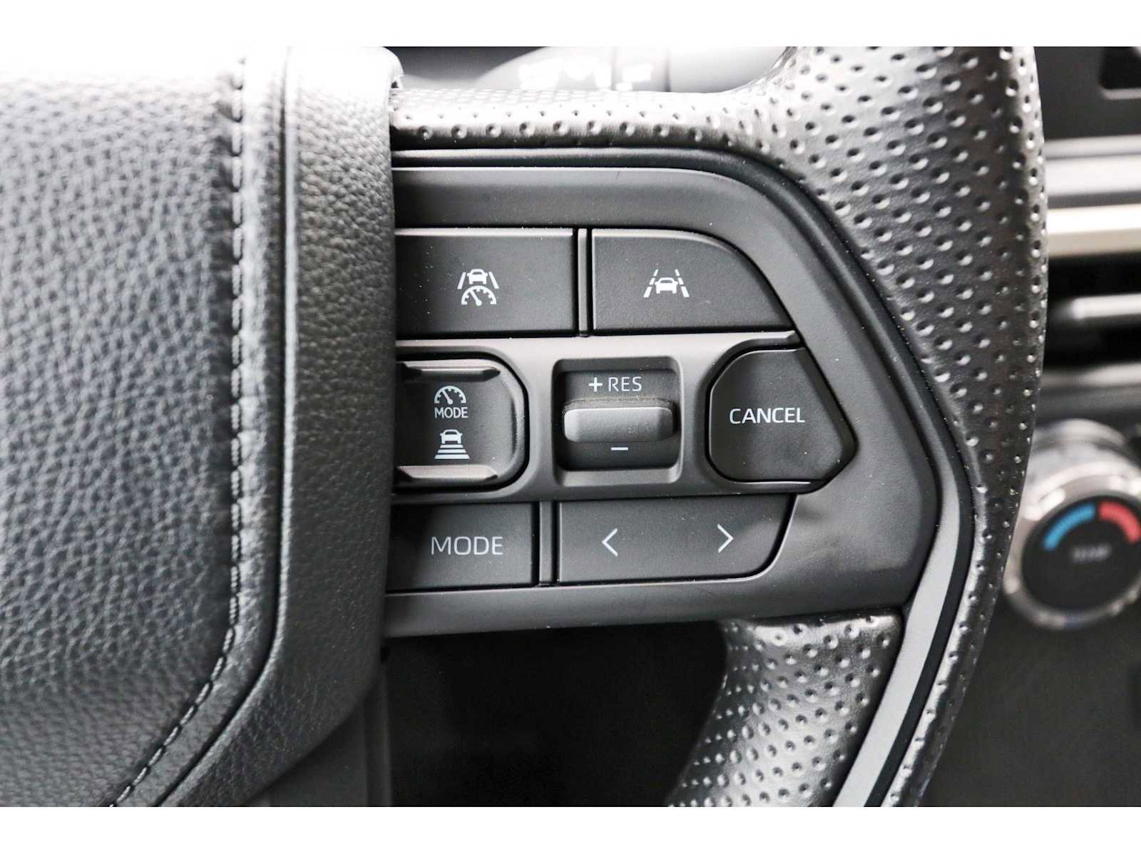 Used 2025 Toyota Tacoma SR image 16