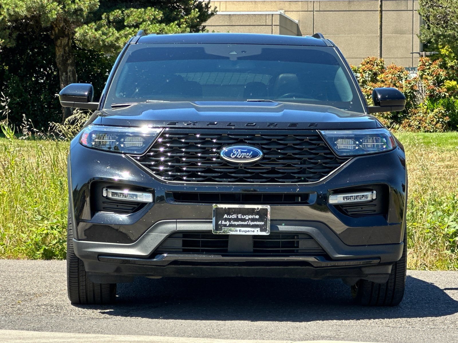 Used 2023 Ford Explorer ST-Line w/ Class IV Trailer Tow Package AWD/4WD image 8