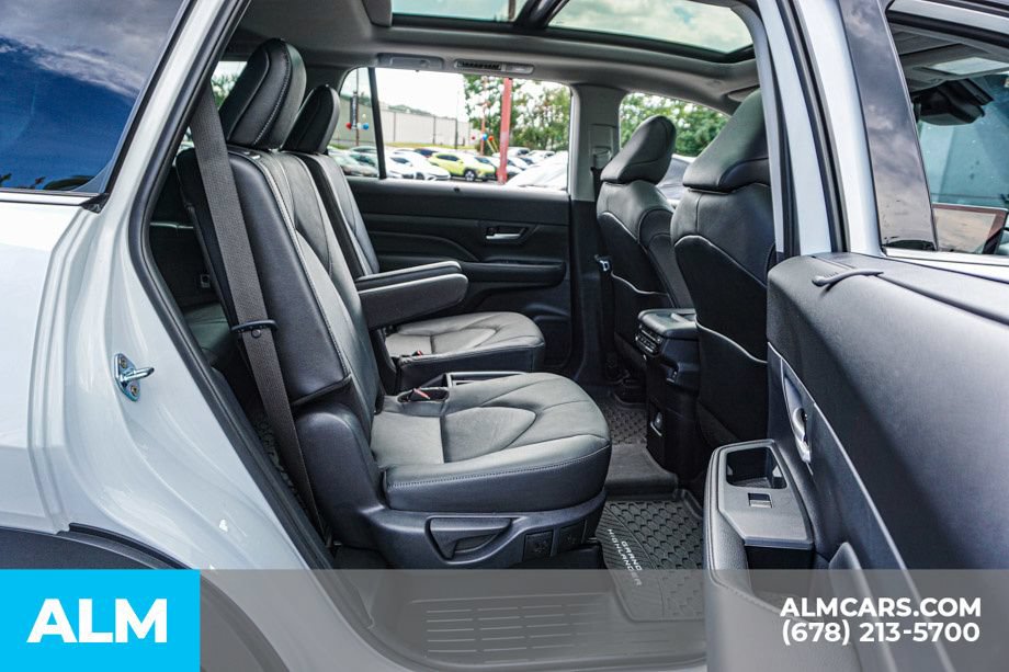 Used 2026 Toyota Grand Highlander AWD image 23