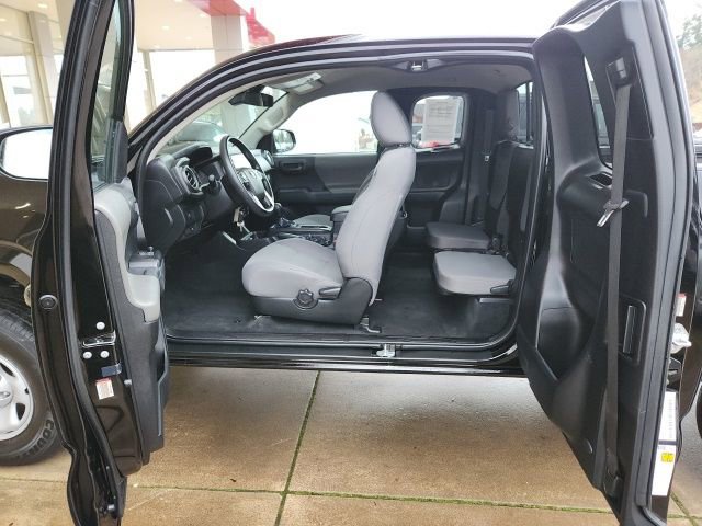 Used 2023 Toyota Tacoma SR image 17