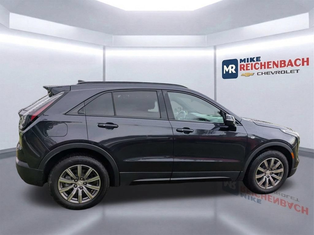 Used 2023 Cadillac XT4 Sport FWD image 3