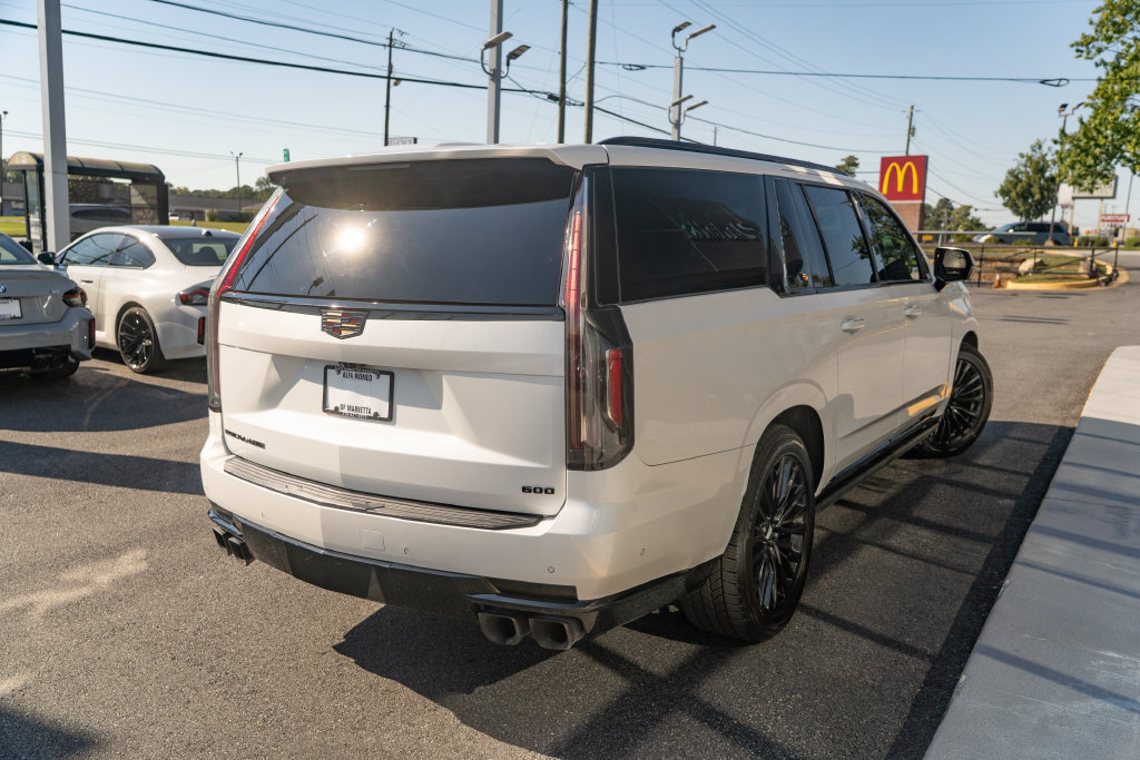 Used 2021 Cadillac Escalade ESV Sport Platinum AWD/4WD image 9