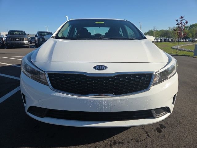 Used 2017 Kia Forte LX image 3