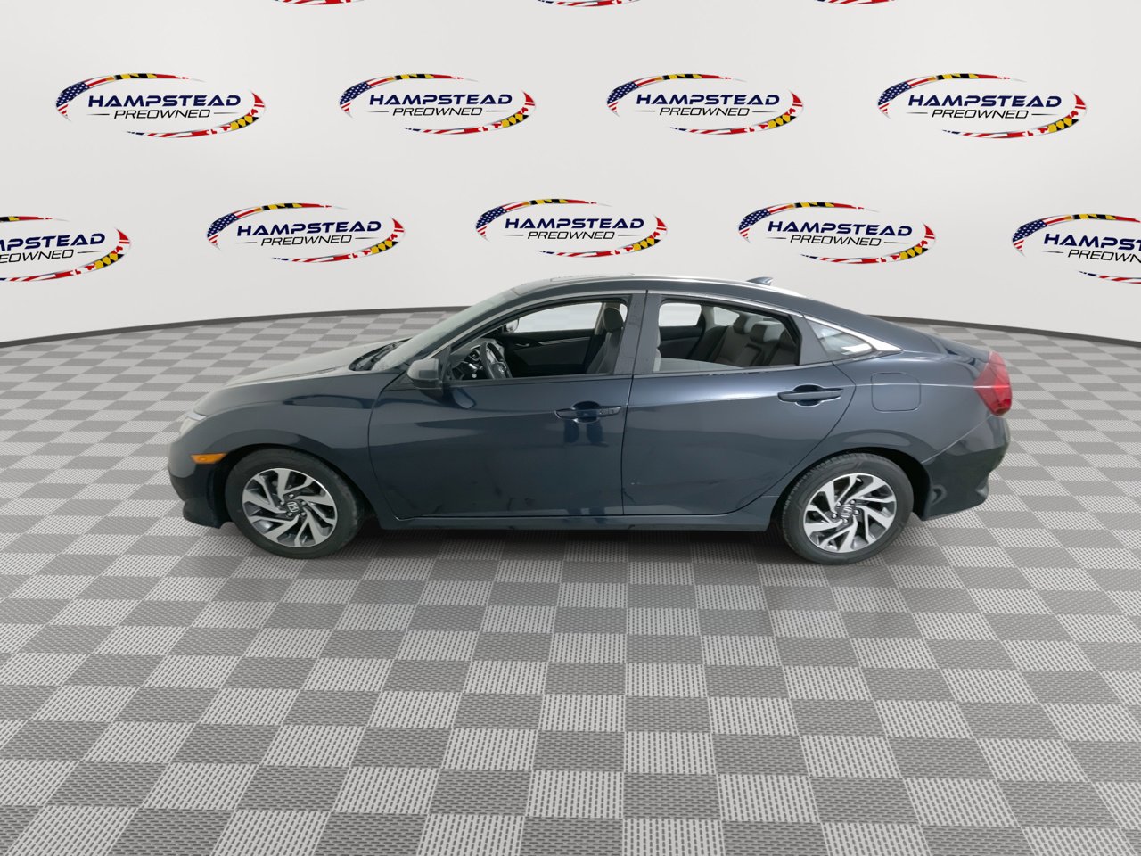 Used 2018 Honda Civic EX image 5