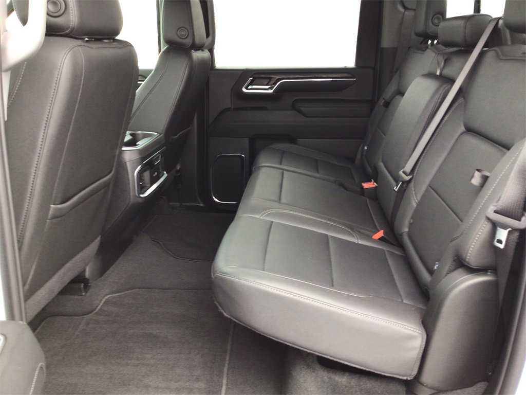 Used 2024 GMC Sierra 2500 SLT w/ SLT Premium Package image 10