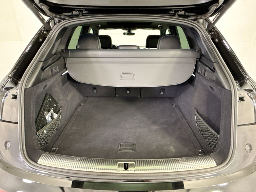 Certified 2023 Audi SQ5 Premium Plus w/ Premium Plus Package AWD/4WD image 27