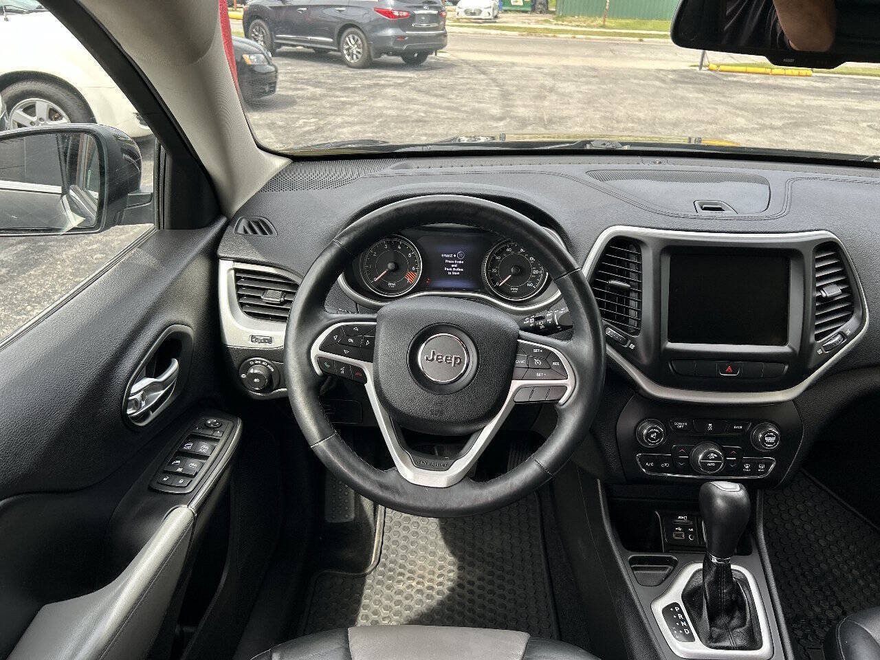Used 2014 Jeep Cherokee Limited FWD image 13