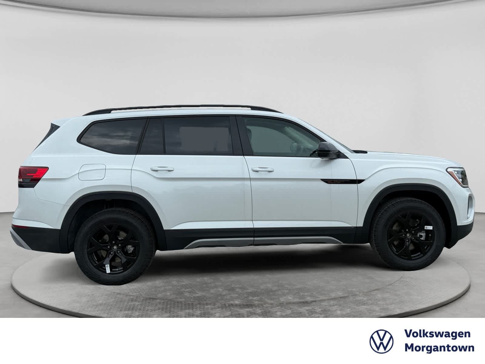 New 2026 Volkswagen Atlas Peak Edition AWD/4WD image 4