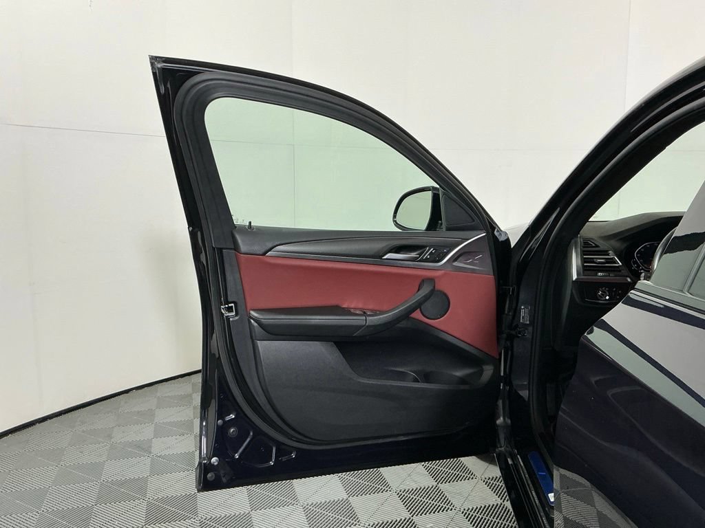 Certified 2024 BMW X4 xDrive30i w/ M Sport Package AWD/4WD image 19