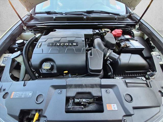 Used 2014 Lincoln MKS w/ Equipment Group 101A FWD image 24