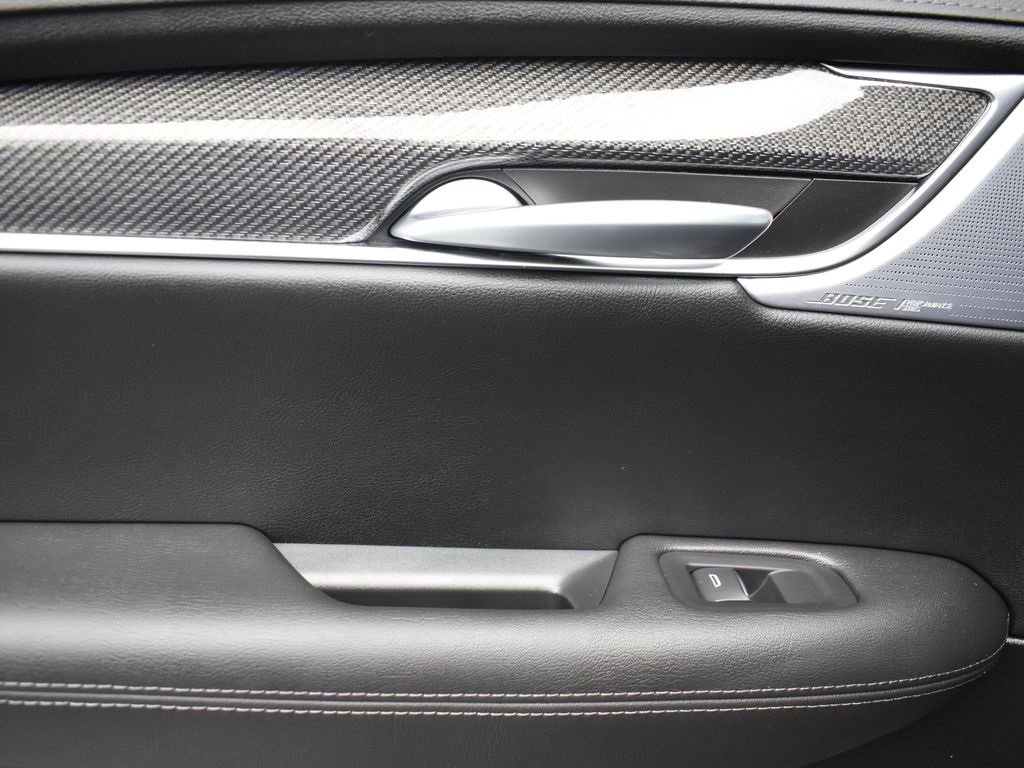 Certified 2024 Cadillac XT5 Sportv w/ LPO, Red Accent Package image 24