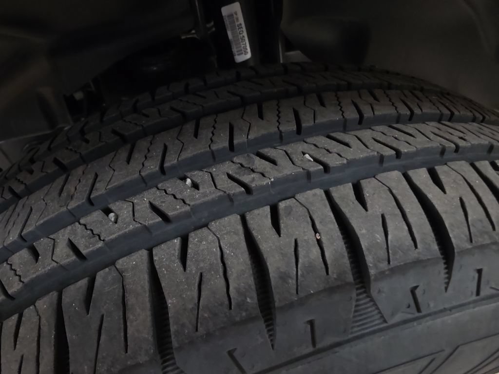 Certified 2025 Jeep Wrangler Unlimited Sahara w/ Safety Group AWD/4WD image 27