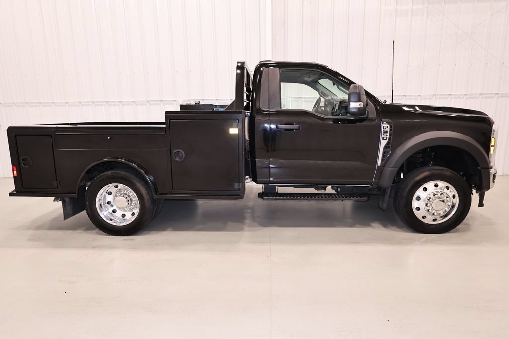 Certified 2025 Ford F550 4x4 Regular Cab Super Duty image 2
