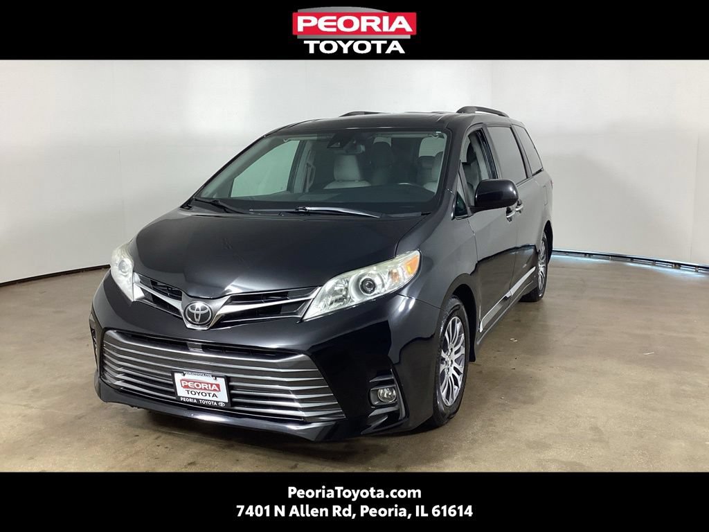 Used 2020 Toyota Sienna XLE FWD image 1