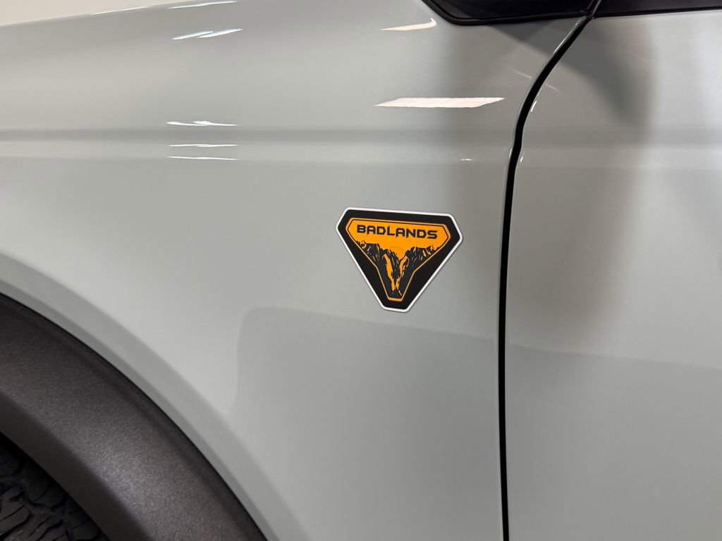 Used 2023 Ford Bronco Badlands image 52