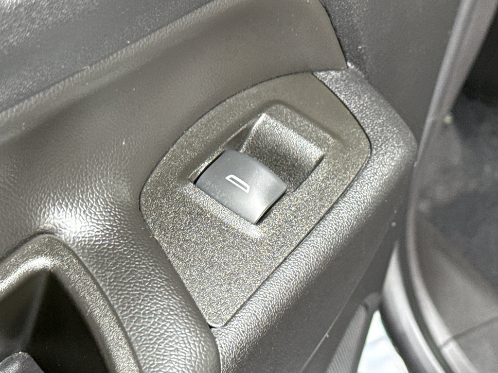 Used 2022 Chevrolet Equinox LT image 30