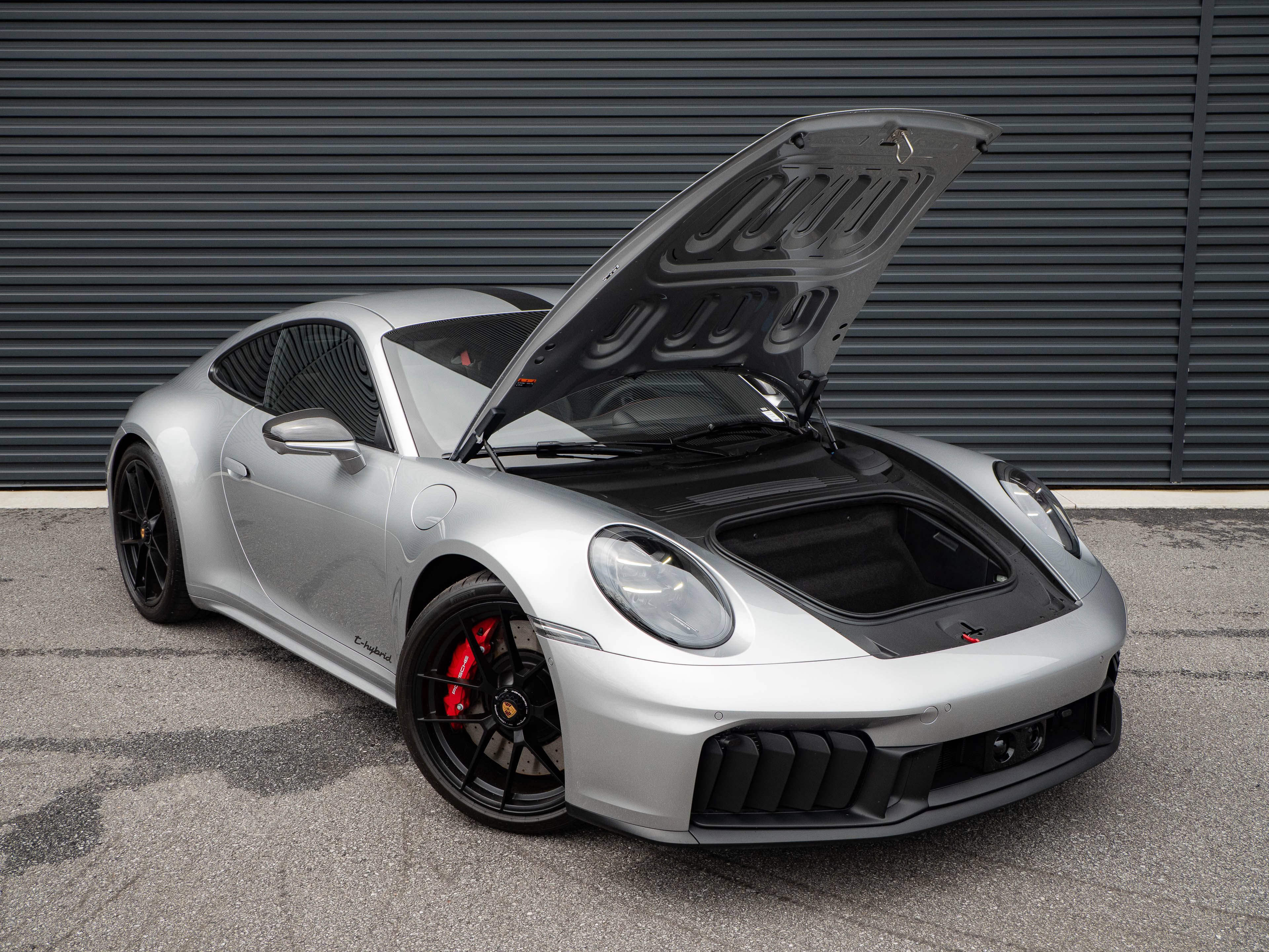 Certified 2025 Porsche 911 Carrera GTS RWD image 26