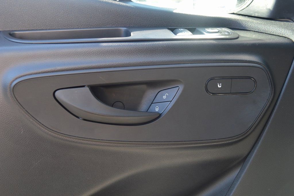 Used 2025 Mercedes-Benz Sprinter 2500 image 22