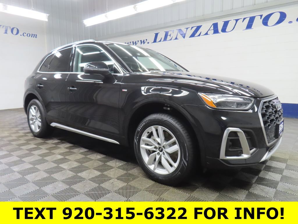 Used 2023 Audi Q5 2.0T Premium w/ Convenience Package image 3