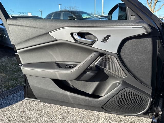 Certified 2025 Acura TLX w/ Technology Package image 21