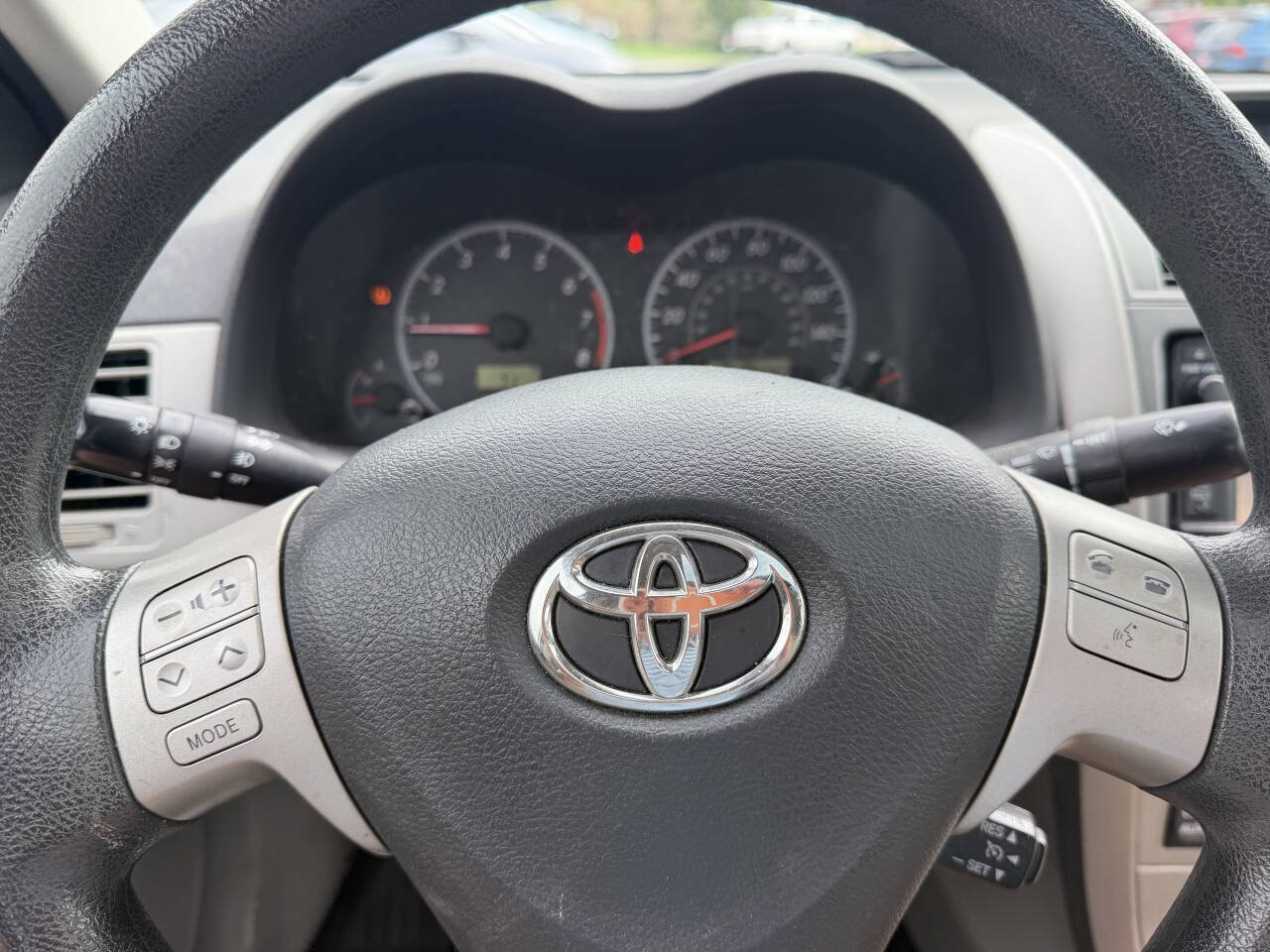Used 2013 Toyota Corolla LE w/ Premium Pkg FWD image 13