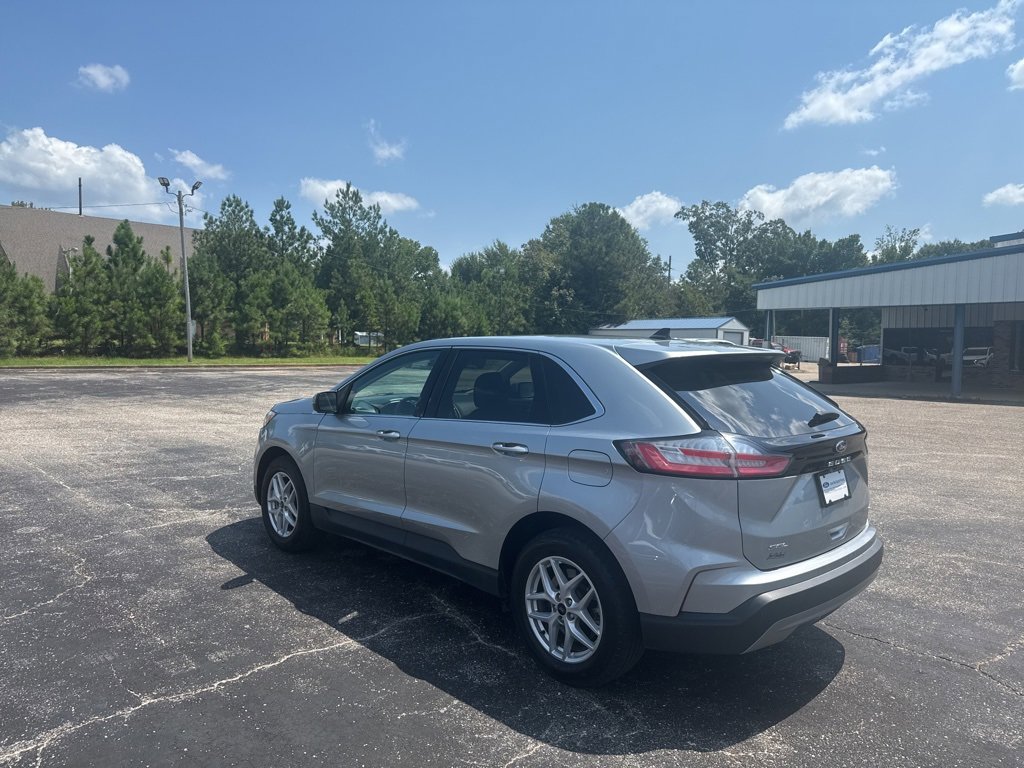 Used 2024 Ford Edge SEL image 16