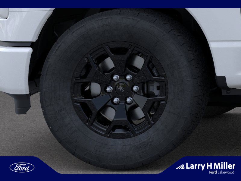 New 2025 Ford F150 Lightning XLT w/ Max Trailer Tow Package image 19