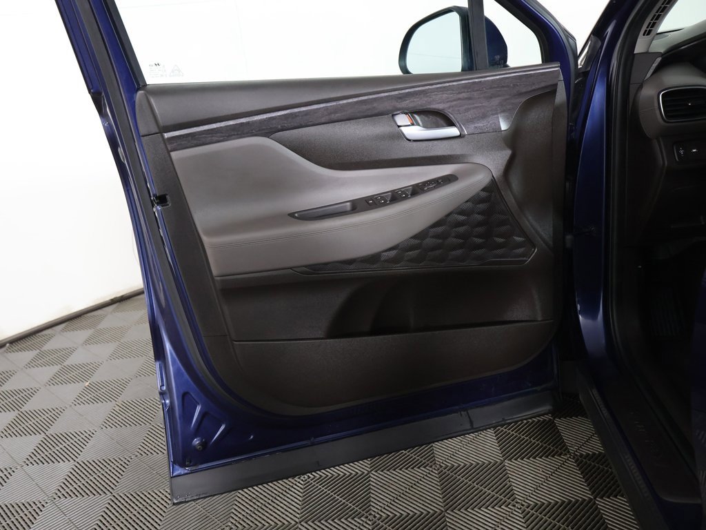 Used 2020 Hyundai Santa Fe SE image 20