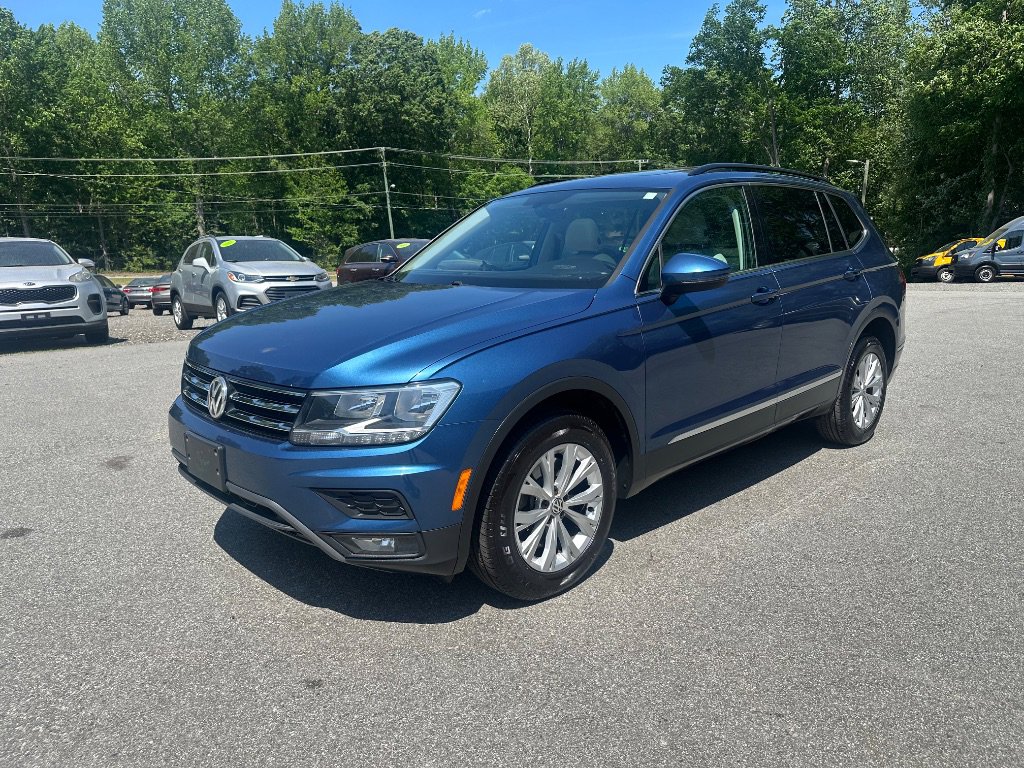Used 2018 Volkswagen Tiguan SE w/ Panoramic Sunroof Package AWD/4WD image 2