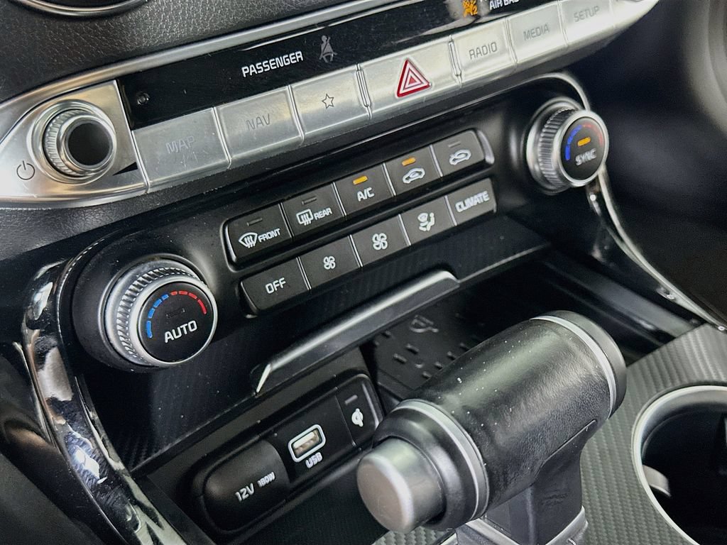 Used 2023 Kia Stinger GT-Line w/ Sun & Sound Package RWD image 28