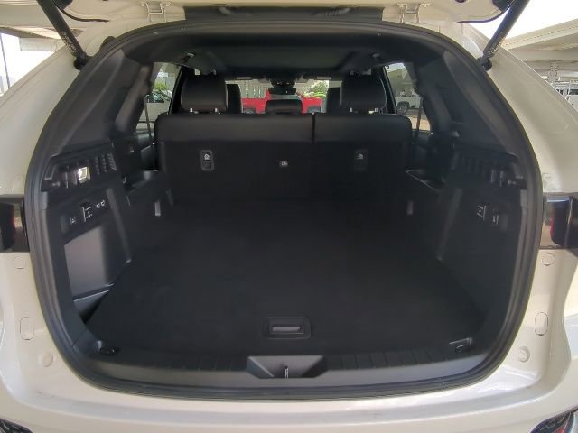 Used 2025 MAZDA CX-70 Plug-In Hybrid w/ Premium Plus image 28