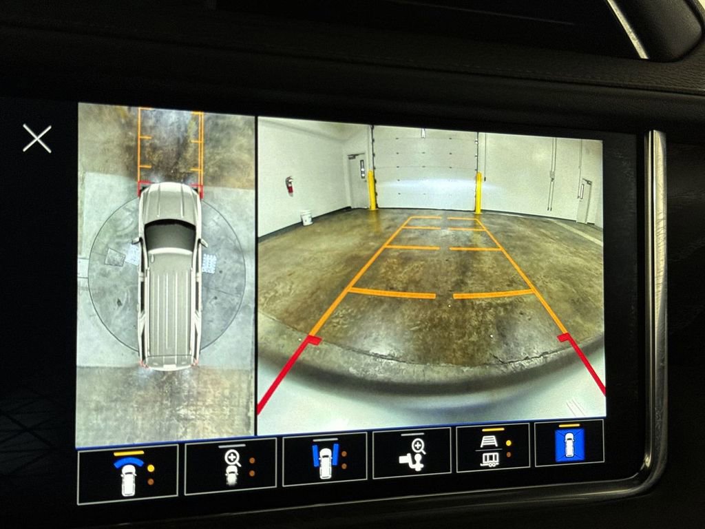 Used 2023 GMC Yukon Denali image 16