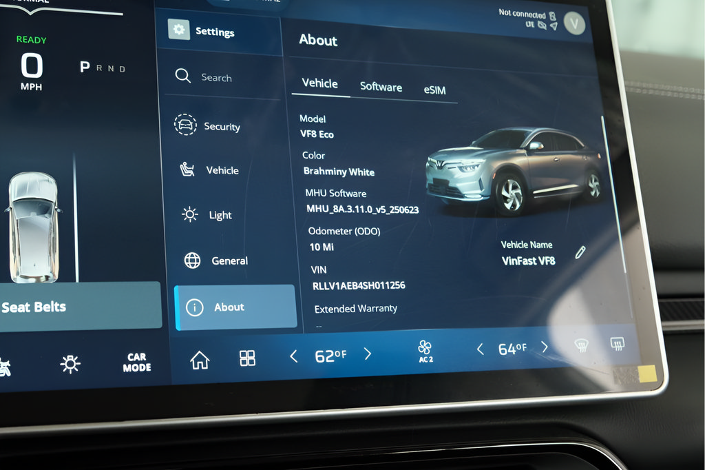 New 2025 VinFast VF 8 Eco AWD/4WD image 11