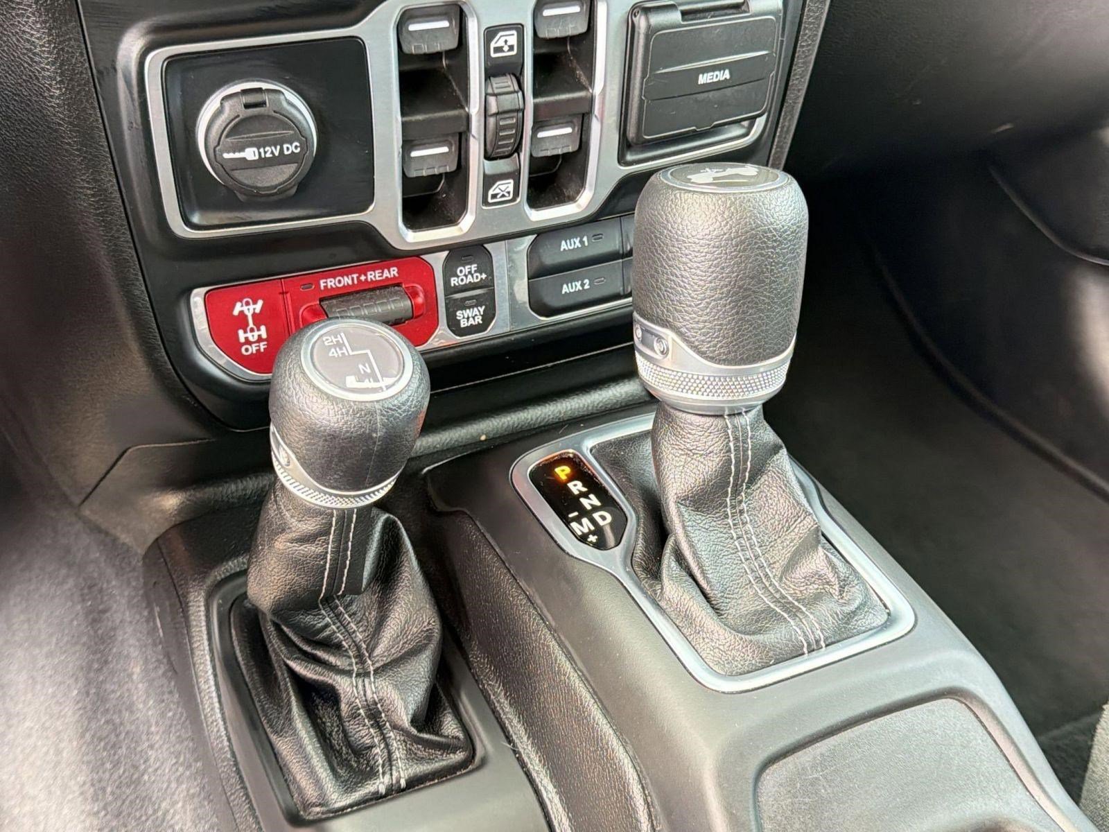 Used 2025 Jeep Wrangler Unlimited Rubicon image 16