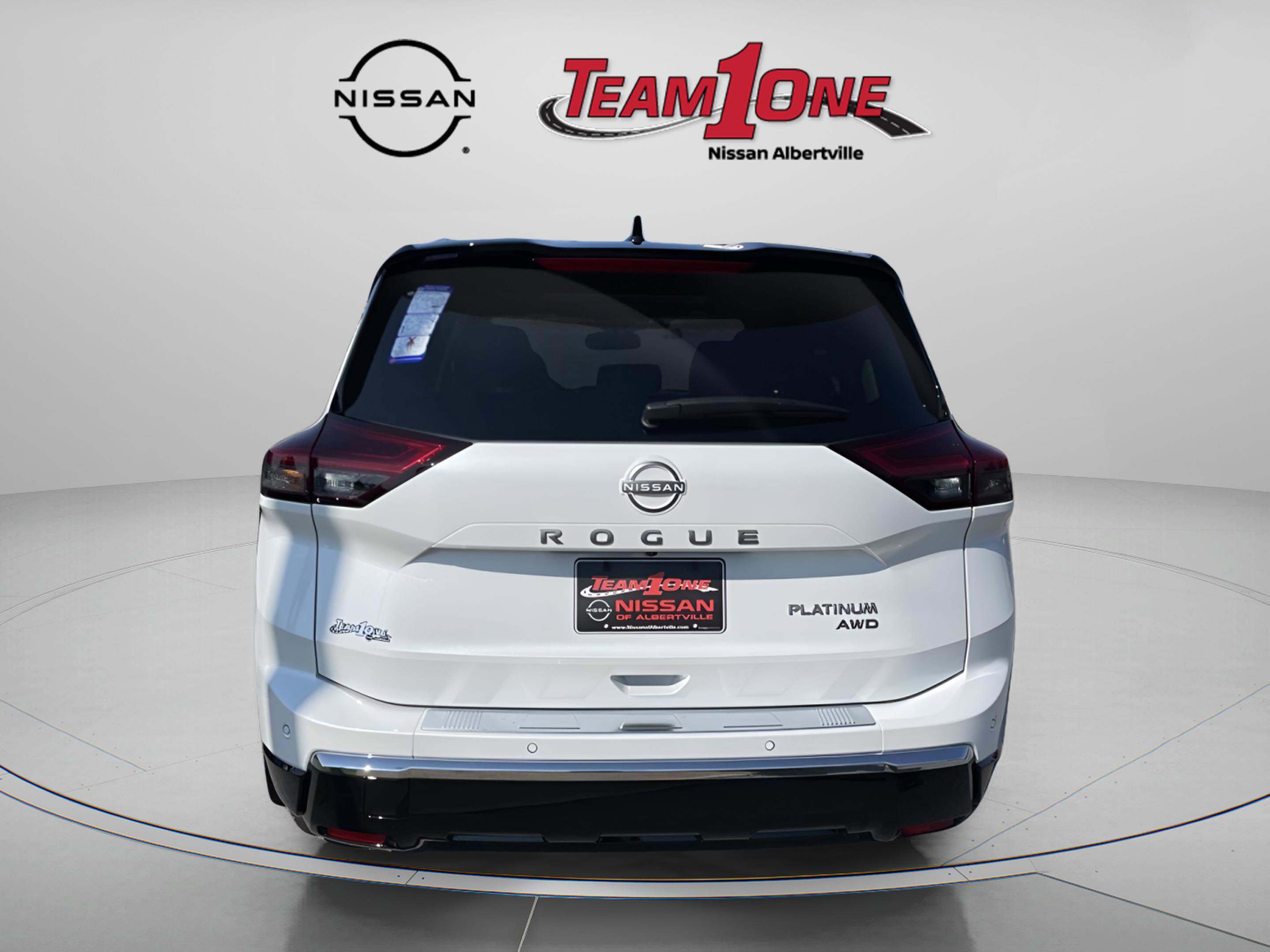 New 2026 Nissan Rogue Platinum image 4