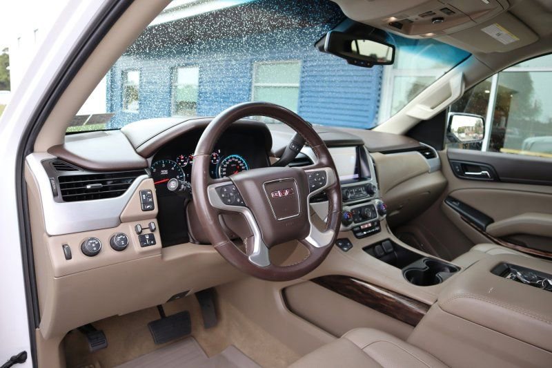 Used 2017 GMC Yukon SLT w/ Open Road Package image 8