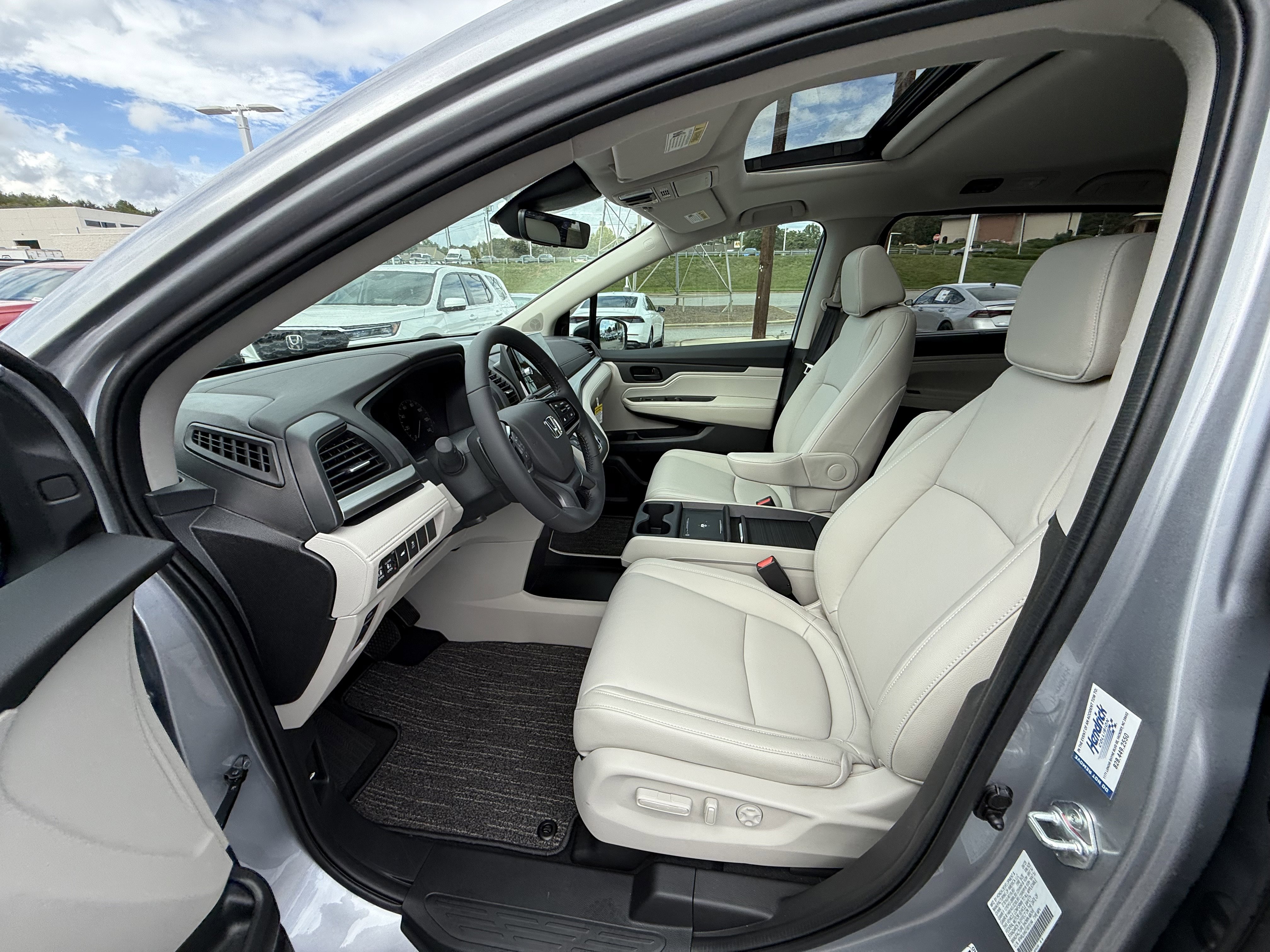 New 2026 Honda Odyssey EX-L image 12