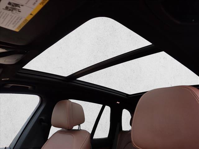 Used 2019 BMW X5 xDrive40i w/ Premium Package AWD/4WD image 19
