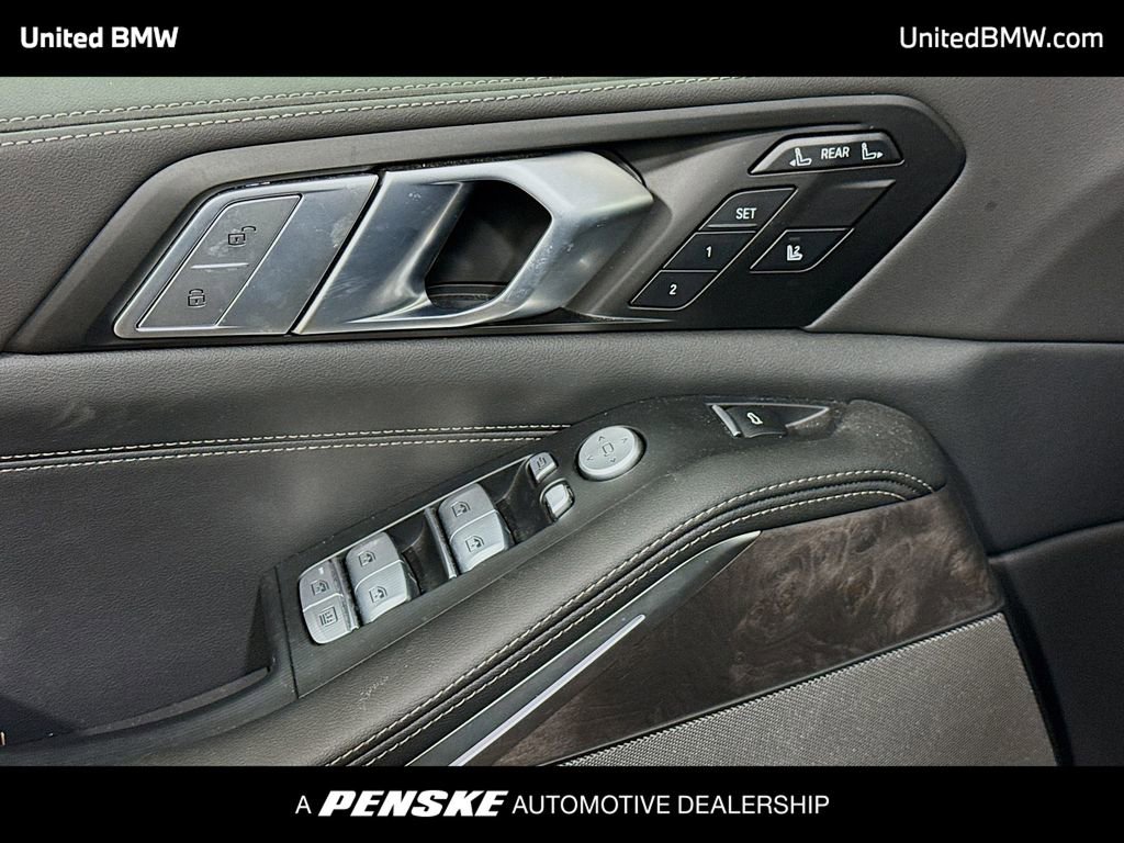 Certified 2026 BMW X7 xDrive40i AWD/4WD image 3
