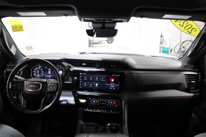 Used 2024 GMC Sierra 2500 AT4 w/ AT4 Premium Plus Package image 2