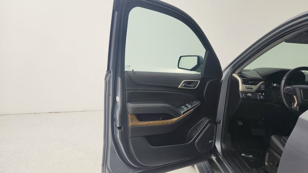 Used 2020 GMC Yukon XL Denali w/ Open Road Package RWD image 20