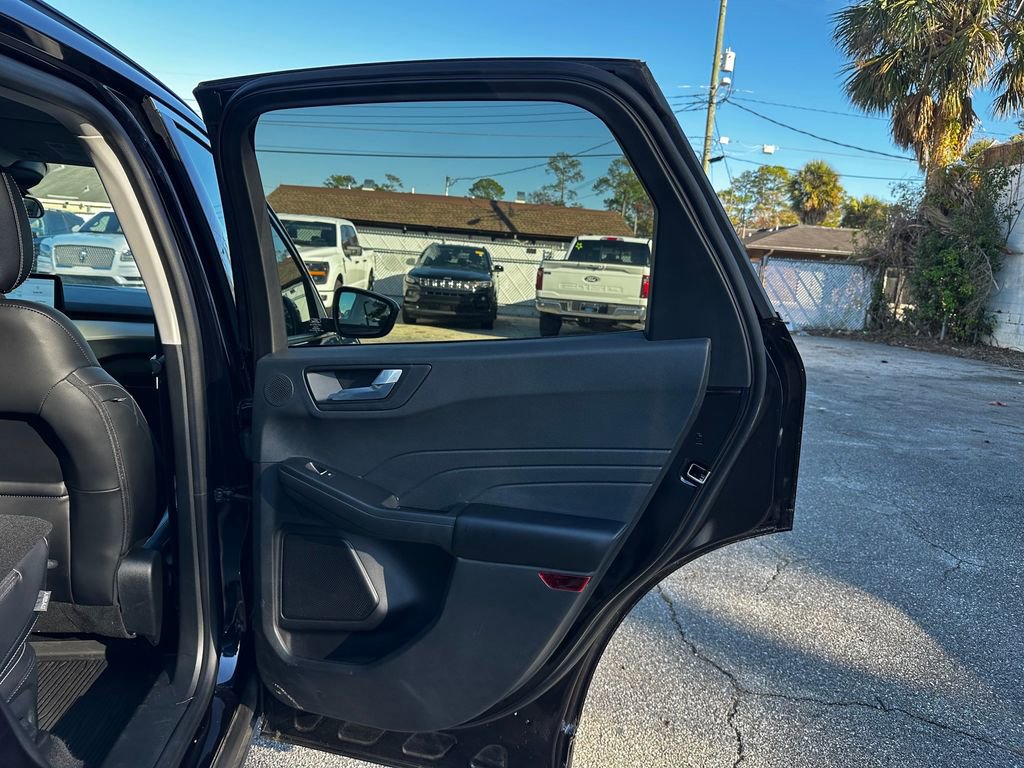 Used 2021 Ford Escape SEL w/ Technology Package image 24