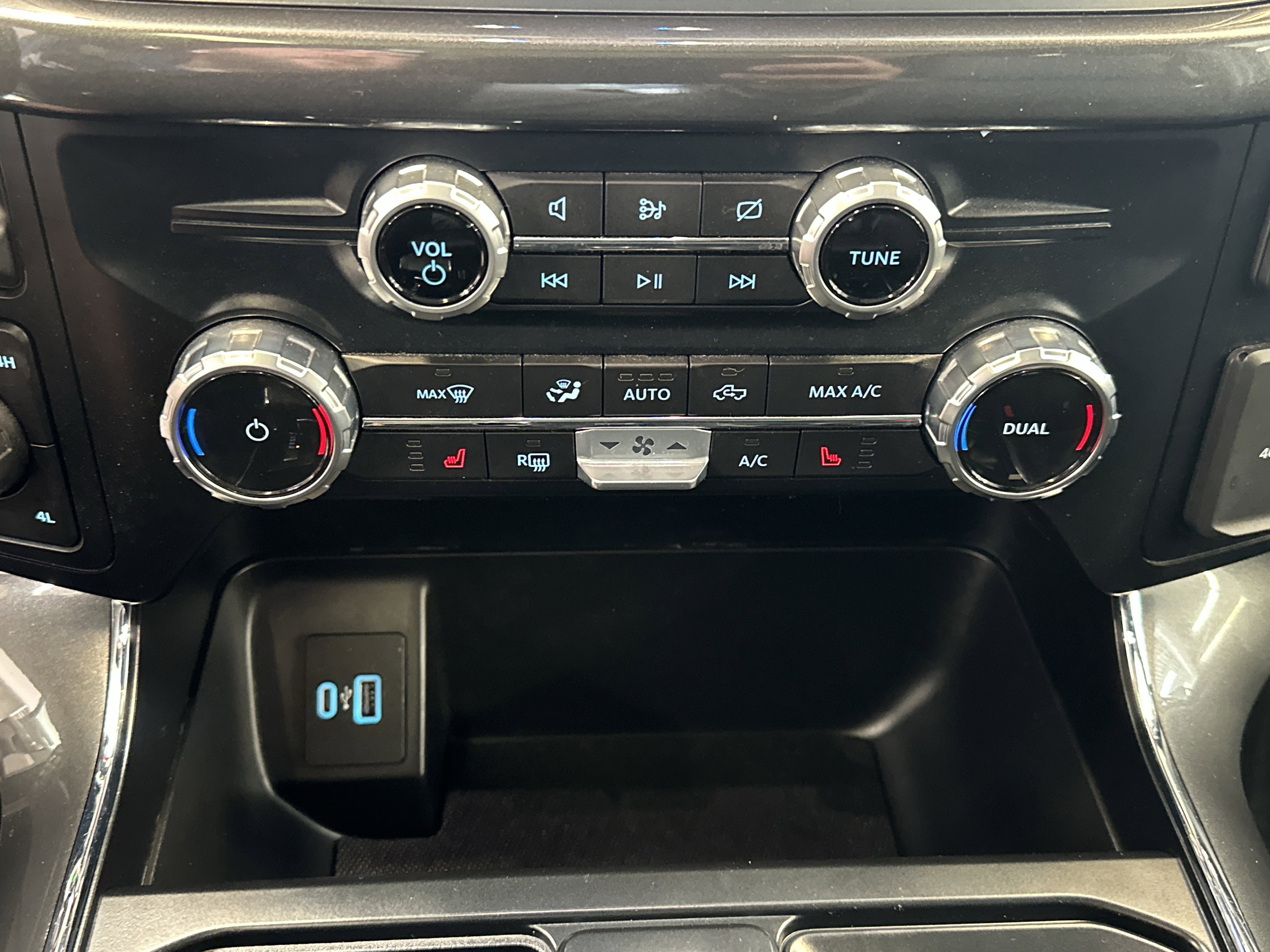 Used 2023 Ford F150 XLT w/ Equipment Group 302A High image 35