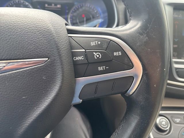 Used 2016 Chrysler 200 Limited FWD image 31