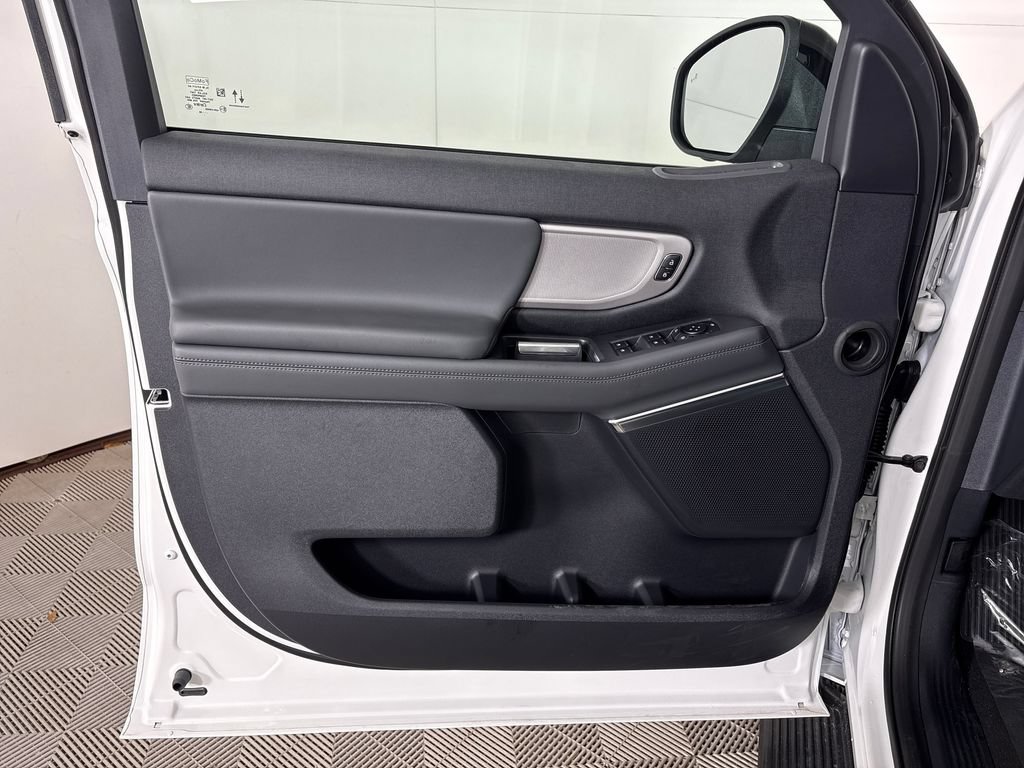 New 2027 Ford Expedition Active RWD image 17