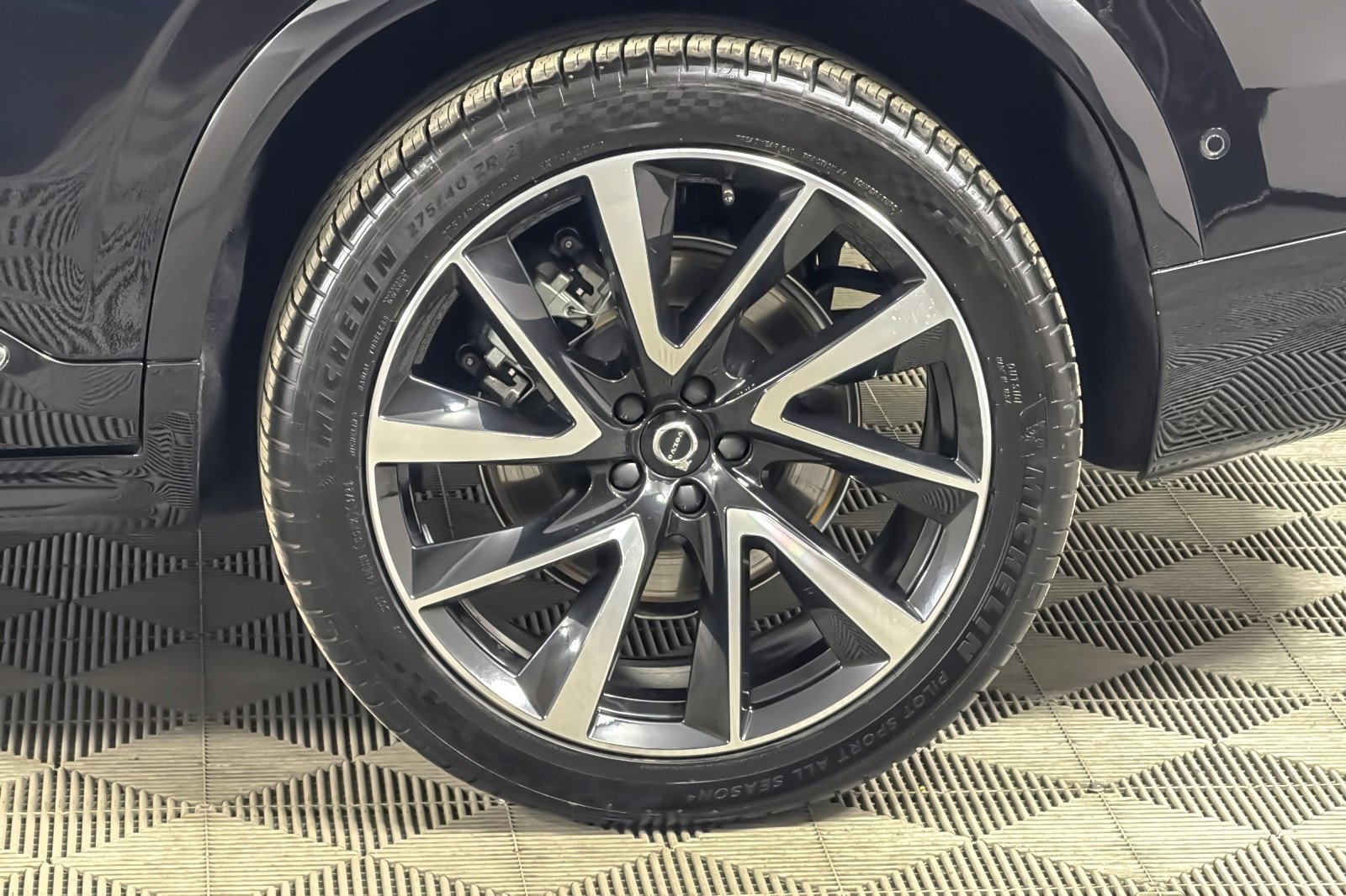 Used 2024 Volvo XC90 B6 Plus AWD/4WD image 26