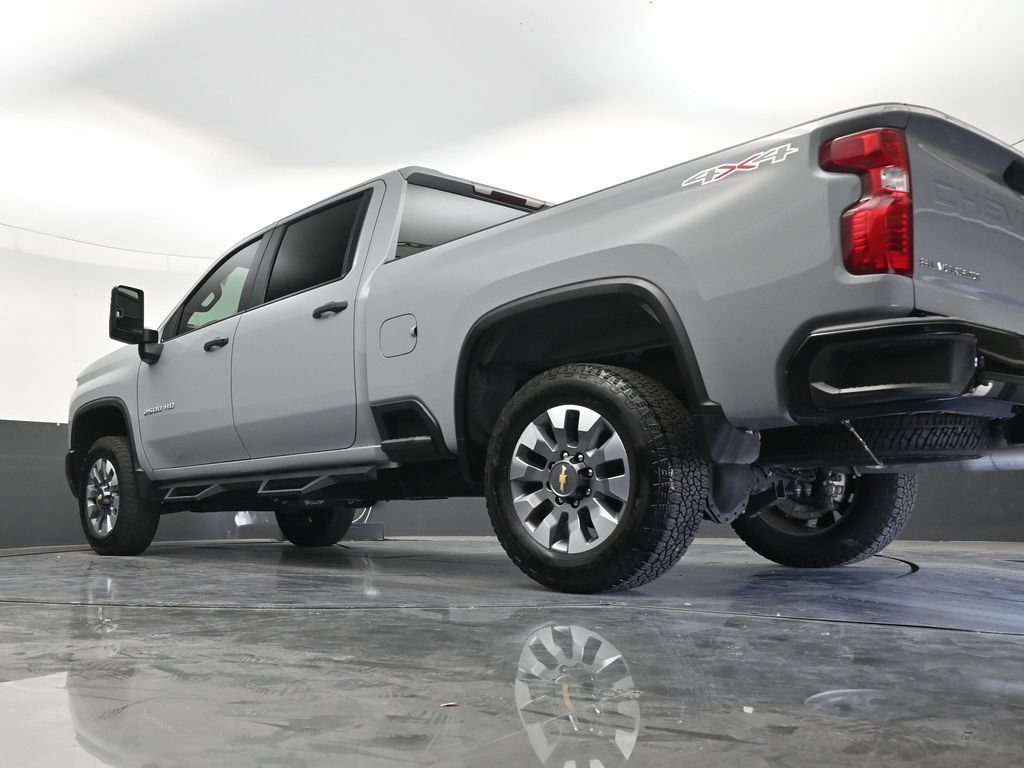 Used 2025 Chevrolet Silverado 2500 Custom w/ Custom Value Package AWD/4WD image 23