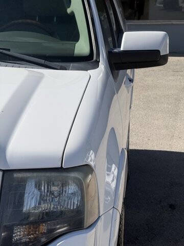 Used 2010 Ford Expedition EL Limited RWD image 24