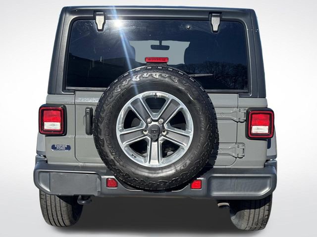 Used 2021 Jeep Wrangler Unlimited Sahara w/ Uconnect 4C Nav & Sound Group image 4