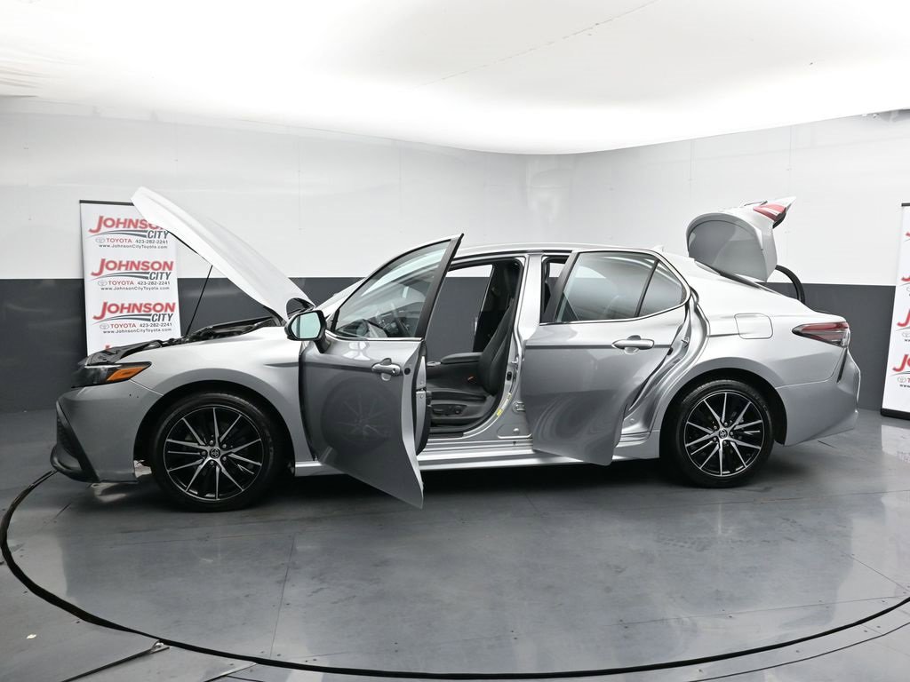 Used 2022 Toyota Camry SE image 46